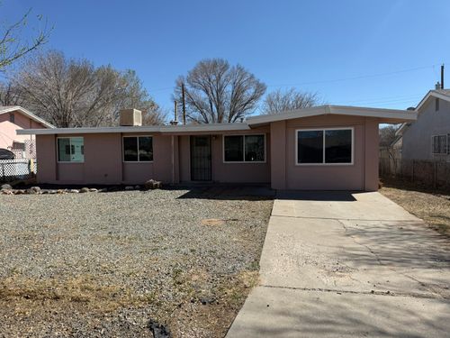 4630 Valley Garden Dr Sw, Albuquerque, NM, 87105-6355 | Card Image