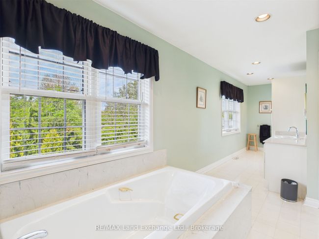 4 Eastwood Cres, House other with 3 bedrooms, 3 bathrooms and 4 parking in Tiverton ON | Image 21