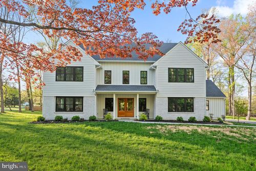 2 Laurel Dr, MALVERN, PA, 19355-2914 | Card Image