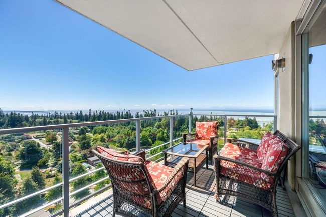 1605 - 2688 West Mall, Condo with 2 bedrooms, 2 bathrooms and 2 parking in Vancouver BC | Image 3