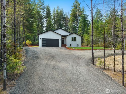 20 E Meadow Mist Pl, Belfair, WA, 98528-7500 | Card Image
