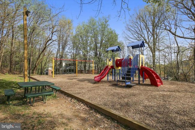 APT-1103 - 12160 Penderview Ter, Condo with 2 bedrooms, 1 bathrooms and null parking in FAIRFAX VA | Image 32