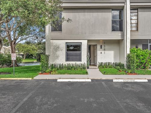 172-1381 Nw 99th Ave, Pembroke Pines, FL, 33024-4312 | Card Image