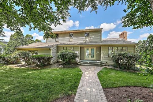 129 Seaside Dr, Jamestown, RI, 02835-3117 | Card Image