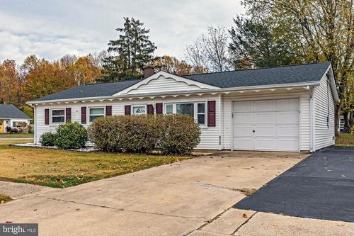 135 Garrett Rd, NEWARK, DE, 19713-2865 | Card Image