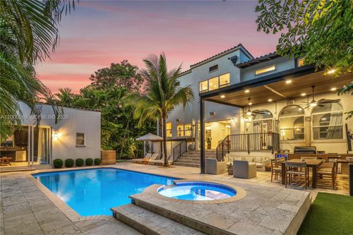 130 Ne 45th St, Miami, FL, 33137 | Card Image