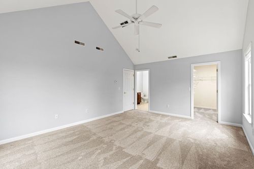 18 Koper Ln, Pelham, NH, 03076-2609 | Card Image