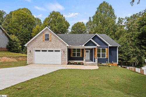 129 Faulkner Cir, Greer, SC, 29651-2200 | Card Image
