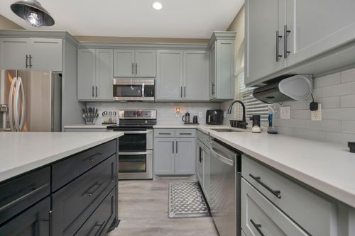 102 Lakeway Ln, Justin, TX, 76247-7014 | Card Image