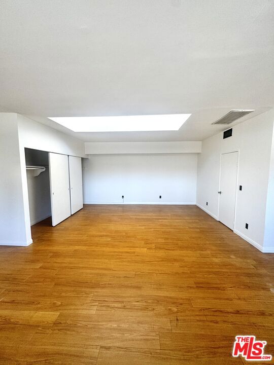 Commercial Lease in North Hollywood 5