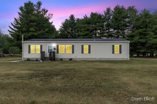 7396 S Garlock Rd, Carson City, MI, 48811-8566 | Card Image