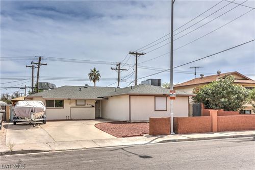 704 N Wallace Dr, Las Vegas, NV, 89107-1354 | Card Image