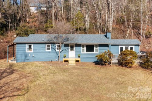 3 Valley Ln, Asheville, NC, 28804-2725 | Card Image