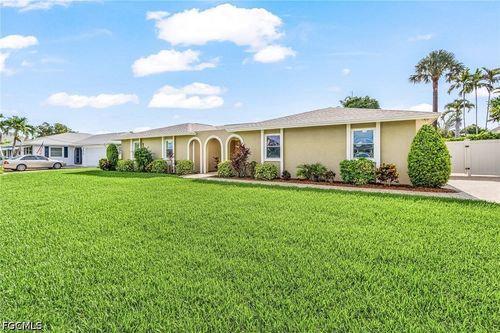 5985 Baker Ct, FORT MYERS, FL, 33919-3102 | Card Image