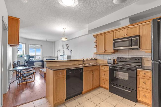 611 - 1507 Centre A Street Ne, Home with 2 bedrooms, 2 bathrooms and 1 parking in Calgary AB | Image 6