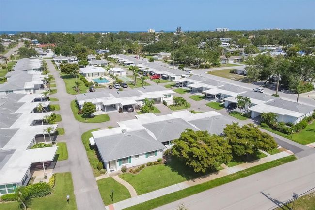 1060 - 1060 Cockrill St, House other with 2 bedrooms, 2 bathrooms and null parking in VENICE FL | Image 44