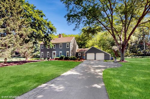 12 Chippewa Ct, Lake Barrington, IL, 60010-1544 | Card Image