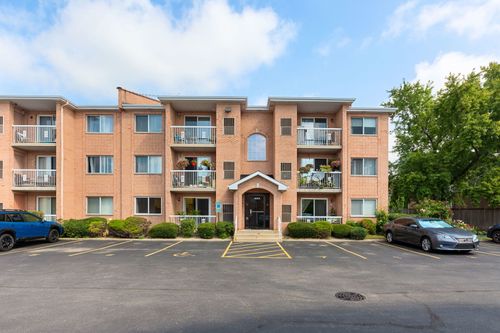 102b-4201 Quinlan Rd, Glenview, IL, 60025-3813 | Card Image
