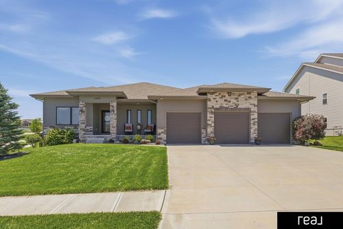 21803 I St, Elkhorn, NE, 68022-3315 | Card Image