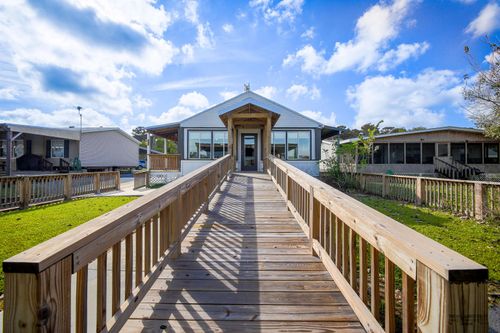 1015 Eagle Dr, Pierre Part, LA, 70339-4046 | Card Image