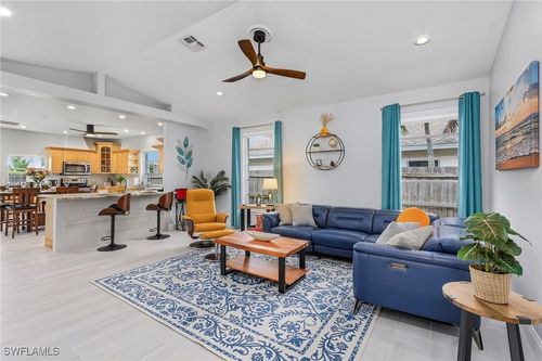 794 95th Ave N, Naples, FL, 34108-2457 | Card Image