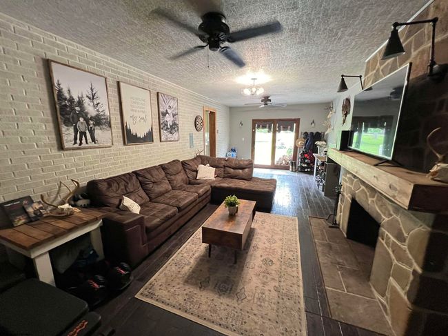2310 Staunton Parkersburg Tpke, House other with 3 bedrooms, 2 bathrooms and 3 parking in Huttonsville WV | Image 38