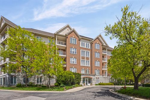 303-640 Robert York Ave, Deerfield, IL, 60015-4314 | Card Image