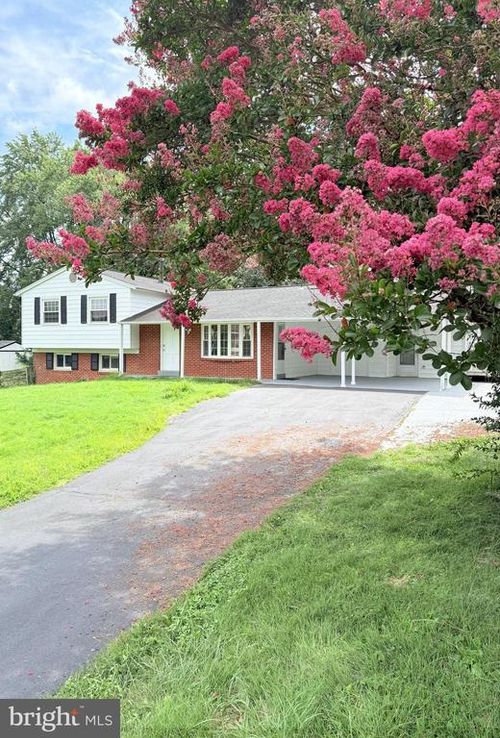 17624 Wheat Fall Dr, DERWOOD, MD, 20855-1150 | Card Image