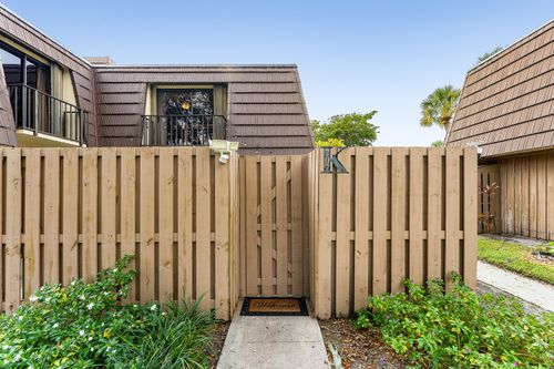 707 7th Ct, Palm Beach Gardens, FL, 33410-5107 | Card Image