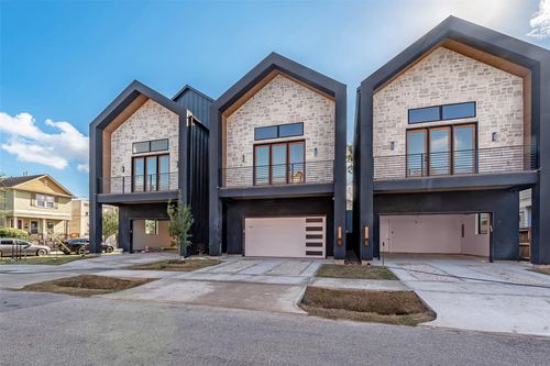1104 W 9th St, Houston, TX, 77007-1447 | Card Image