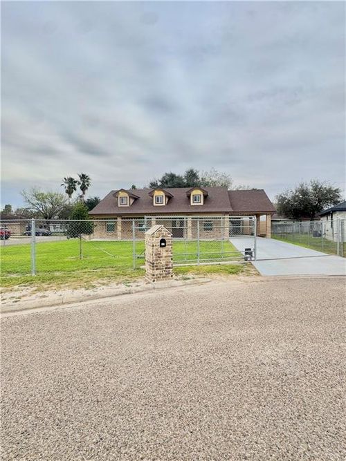 401 Stuart Ct, Alamo, TX, 78516-9469 | Card Image
