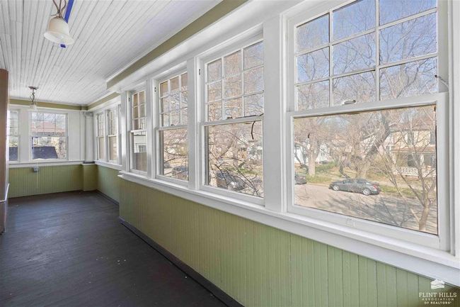 220 S 8 Th St, House other with 4 bedrooms, 3 bathrooms and null parking in Manhattan KS | Image 16