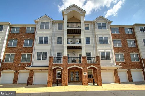 unit-104-20816 Noble Ter, STERLING, VA, 20165-8410 | Card Image