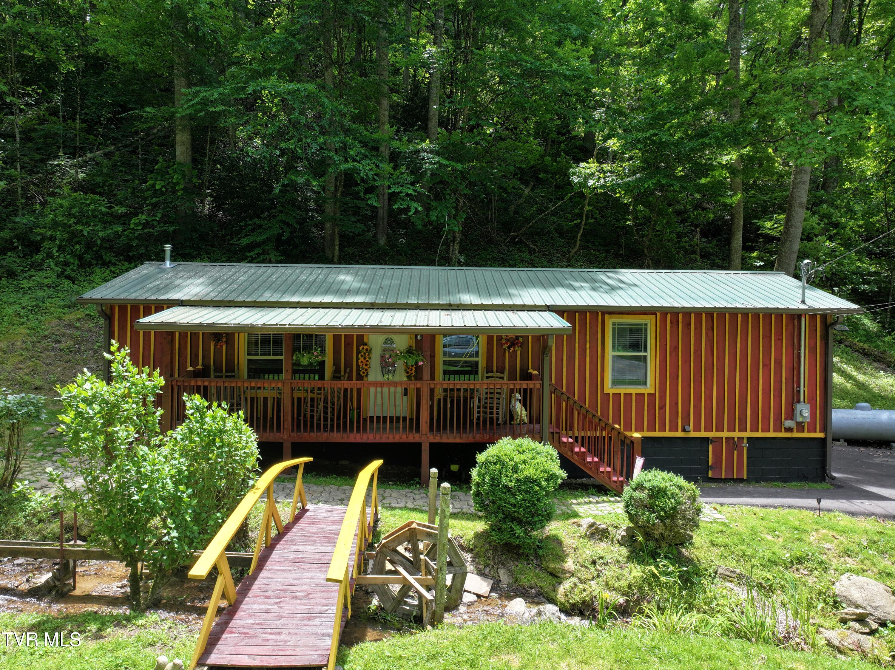 Highway 107 , Unicoi, TN 37692