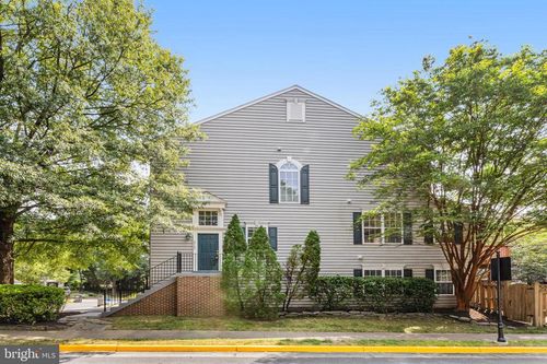 2964 Kildare Ln, FAIRFAX, VA, 22031-2156 | Card Image