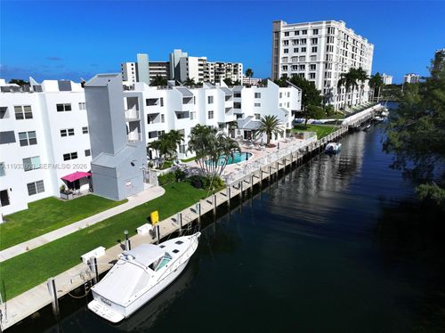 apt-206d-2860 Ne 14th Street Cswy, Pompano Beach, FL, 33062-3627 | Card Image