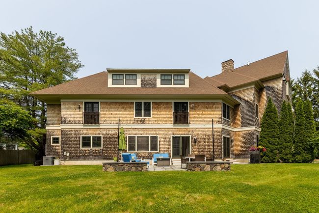 UNIT-4 - 162 Mill Pond Way, Condo with 3 bedrooms, 3 bathrooms and null parking in Portsmouth NH | Image 12