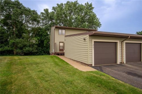 8-2741 Morningside Dr, Eau Claire, WI, 54703-3424 | Card Image