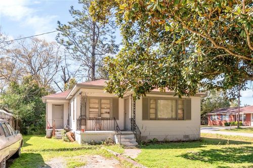 115 6th Ave, Chickasaw, AL, 36611-2043 | Card Image