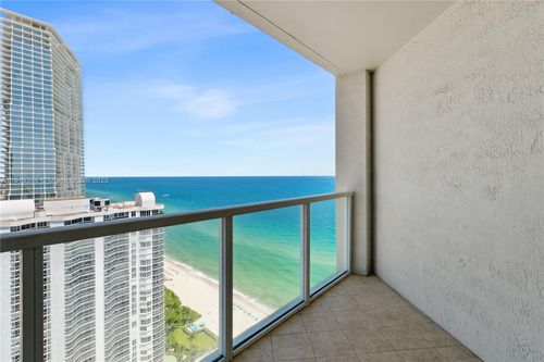 apt-3406-16699 Collins Ave, Sunny Isles Beach, FL, 33160-5422 | Card Image