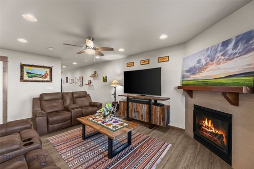 unit-b-1307 Fozzie Ln, Belgrade, MT, 59714-8074 | Card Image