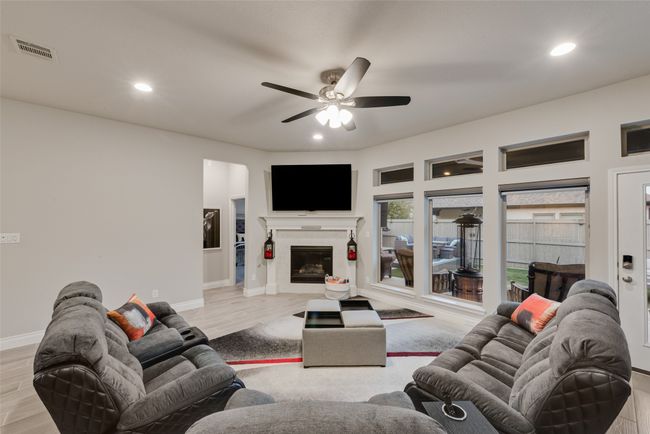 2449 Lazy Dog Ln, House other with 3 bedrooms, 3 bathrooms and null parking in Northlake TX | Image 11