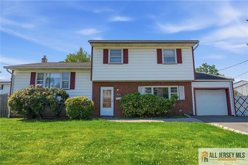 11 Reo Court, Colonia, NJ, 07067 | Card Image
