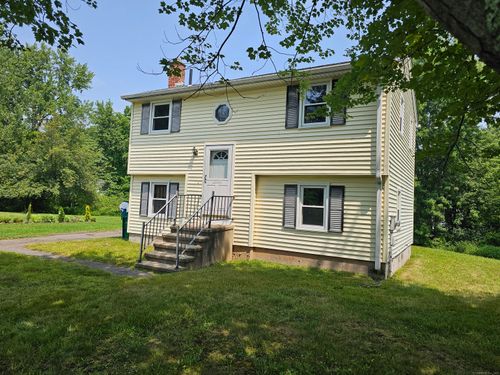 18 Sandra Dr, Bloomfield, CT, 06002-2870 | Card Image
