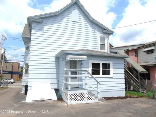 131 S Blakely St, Dunmore, PA, 18512-2201 | Card Image
