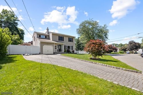 161 River Dr, Lake Hiawatha, NJ, 07034-1935 | Card Image