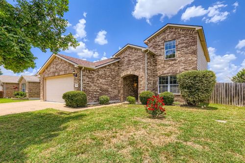 400 Hummingbird Ln, Leander, TX, 78641-1886 | Card Image
