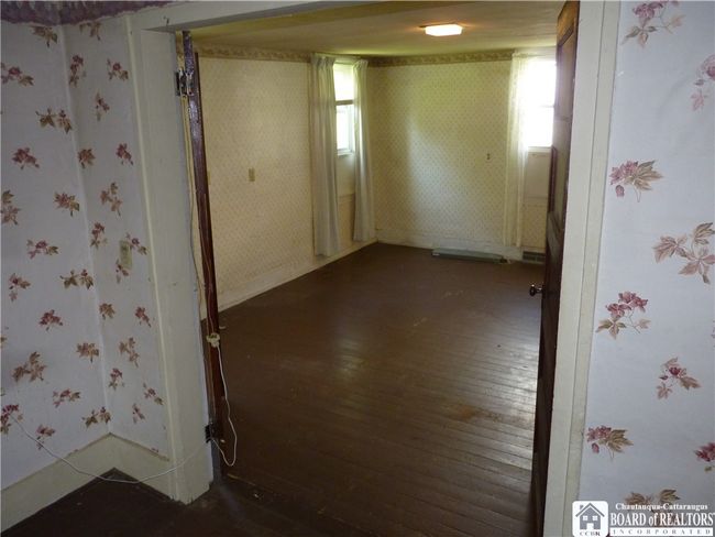 First floor primary bedroom | Image 17