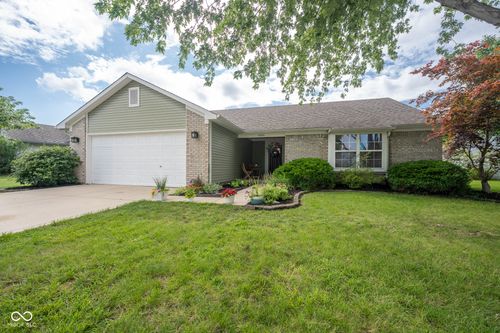 12854 Longleaf Ln, Fishers, IN, 46038-9183 | Card Image