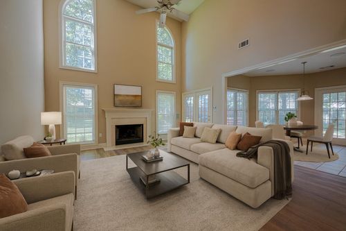 10223 Poston Oak Cv, Collierville, TN, 38017-8815 | Card Image